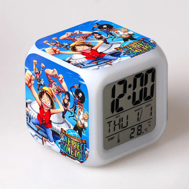 "Horloge Numérique LED One Piece – Luffy, Chopper, Zoro, Nami, Sanji, Franky, Brook, Ace, Robin - Figurines et Cadeaux avec Alarme"